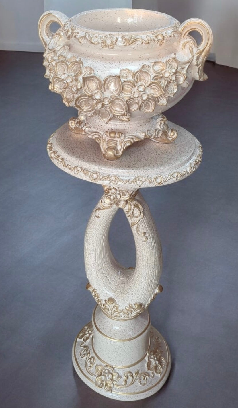 Italian Style 2 piece pot with stand (4'5 feet)