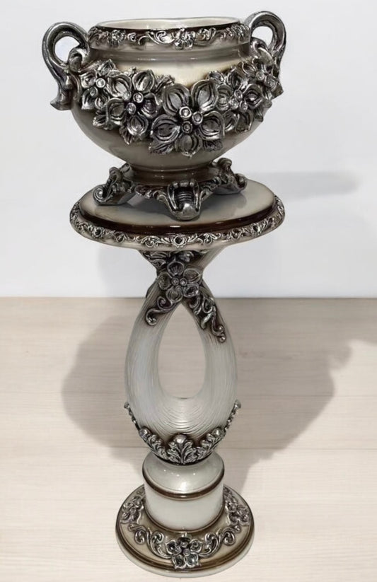 Italian Style 2 piece pot with stand (4'5 feet)